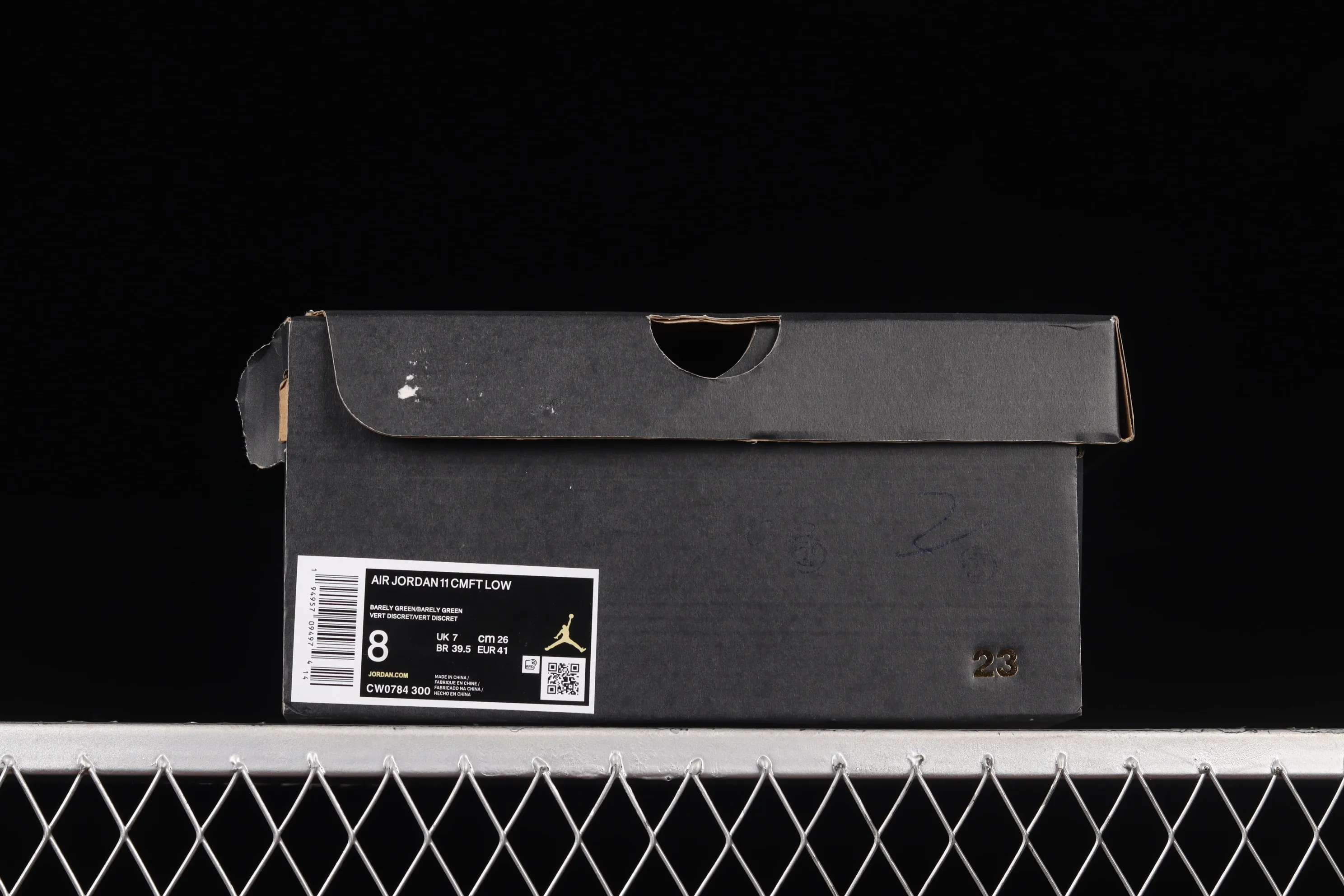 All categories Air Jordan Jordan series basketball shoes Air Jordan 11 Air Jordan 11 CMFT Low AJ11 Joe 11 white black green low-top anti-slip shock-absorbing basketball shoes CW0784-300